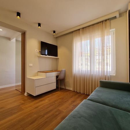 Adore - Modern Studio Tirana Exterior foto